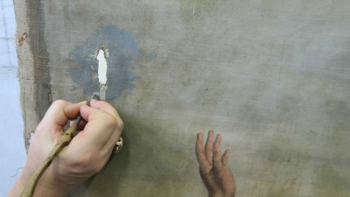 Deux tableaux restaurés par Kiriaki Tsesmeloglou à l'église Sainte-Anne à Nantes